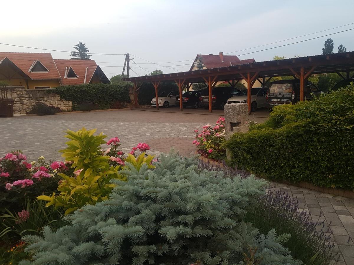 Fertőrákos Huber Panzio Bed & Breakfast エクステリア 写真