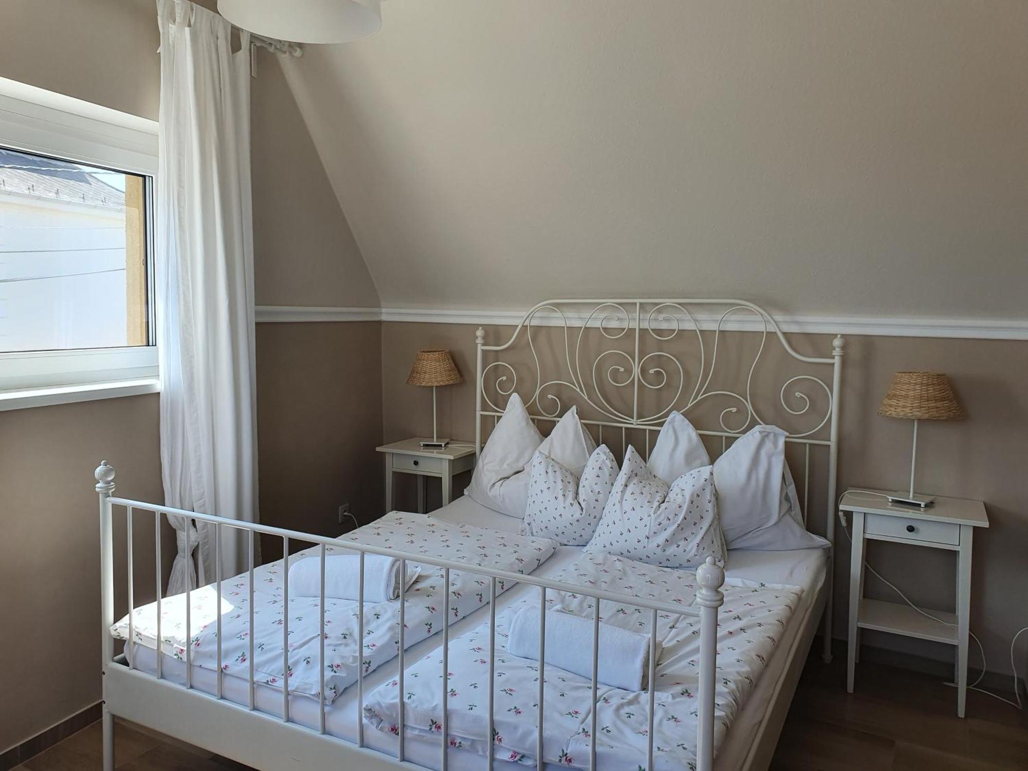 Fertőrákos Huber Panzio Bed & Breakfast エクステリア 写真
