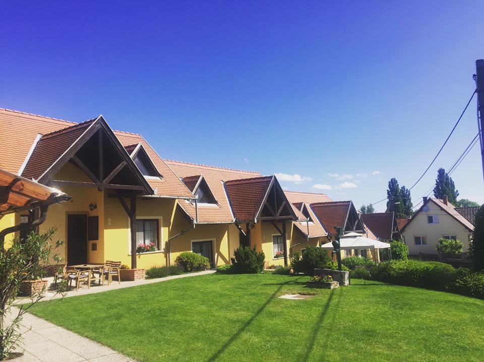 Fertőrákos Huber Panzio Bed & Breakfast エクステリア 写真